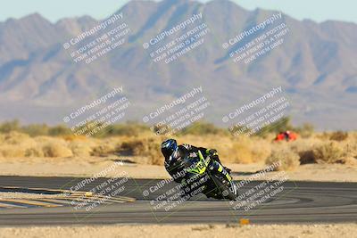 media/Jan-11-2025-CVMA (Sat) [[ddeb3f563a]]/Race 13-Amateur Supersport Open/